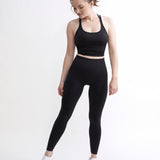Set Original by GYMTUNED în negru – bustieră sport și colanți seamless fara cusaturi modelatori pentru sport, sală și fitness, văzute din față

